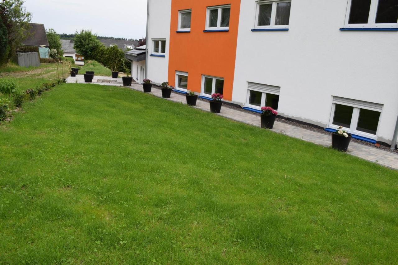 hunsruecker-fewo - Die Erlebnishütte - 2 Ferienwohnungen im Hunsrück in Unzenberg Gobenhausen Exterior foto